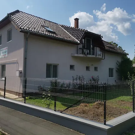 Homestay 4fenyo Maganszallas *