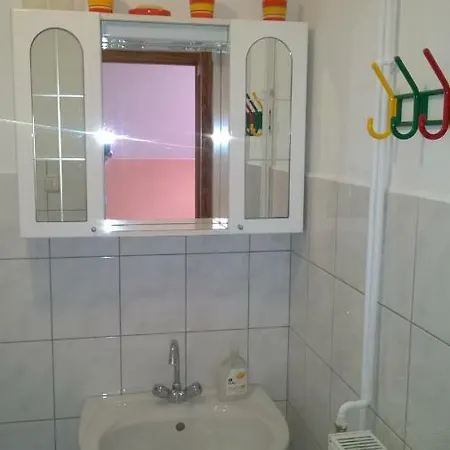 4fenyo Maganszallas *
